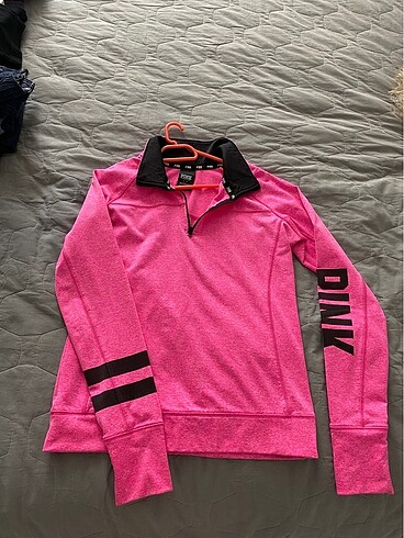 pink sweatshirt