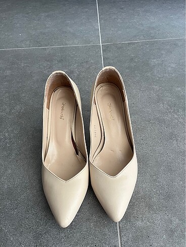 Stradivarius Kadın stiletto ayakkabı