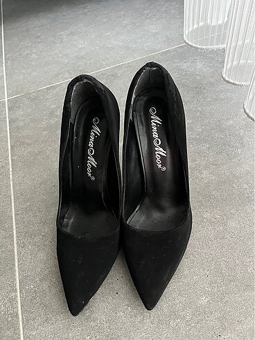 Kadın stiletto ayakkabı