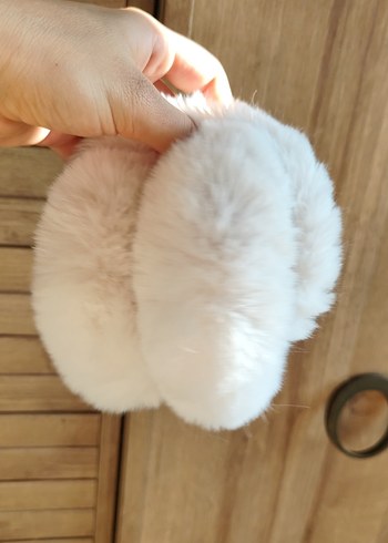 Diğer Beyaz Peluş Kulaklık