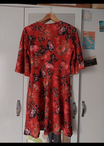 Kırmızı Çiçekli V Yaka Bohem Elbise - Görsel 2