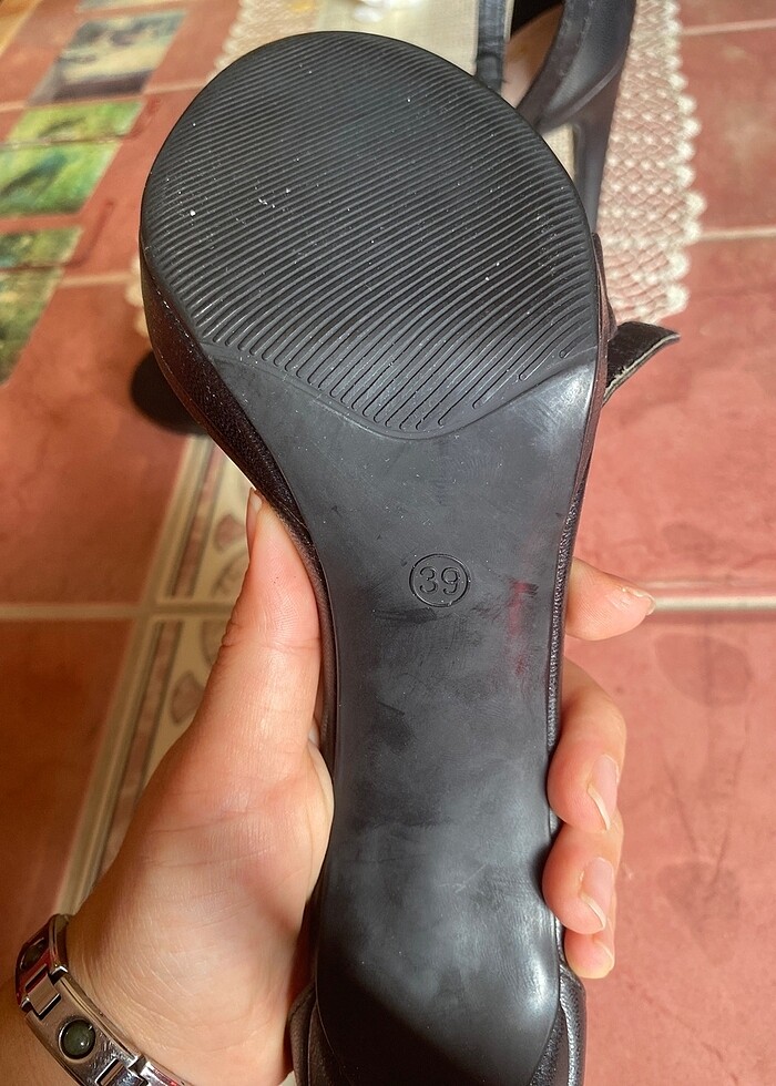 İnce topuk ayakkabı - Görsel 4