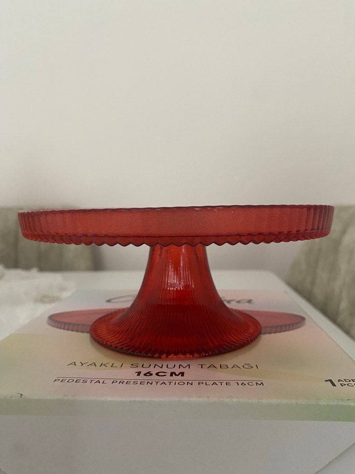 16 cm Ayaklı Kırmızı Sunum Tabağı - Görsel 2