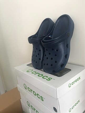 44 Beden Crocs model terlikler satışta