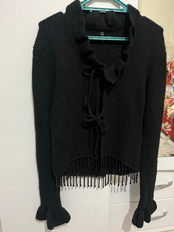 Crop taşlı siyah triko kazak - Görsel 4