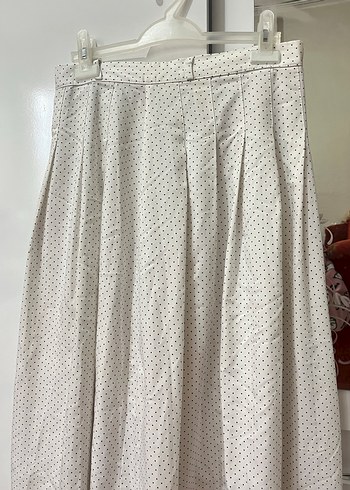 Uzun, Pilili Beyaz Pamuklu Etek puantiyeli etek - Görsel 2