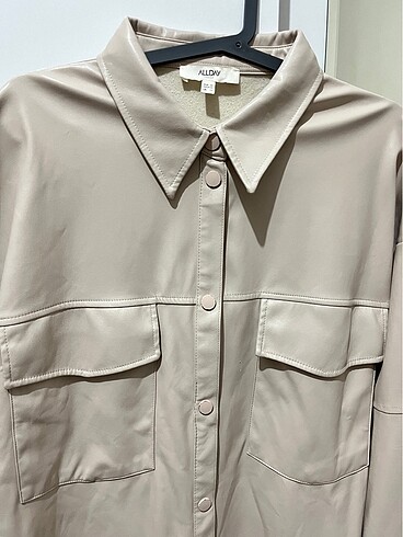 Bershka Deri uzun gömlek ceket