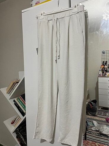 Ayrobin beyaz pantalon