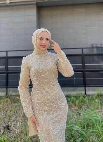 Dore Sapphire model tesettür abiye elbise 