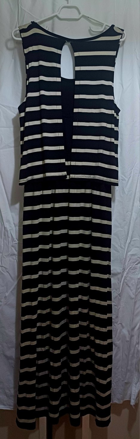 Kadın Siyah Çizgili Pilili Uzun Elbise - Görsel 2