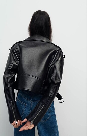 xs Beden siyah Renk Zara biker deri ceket
