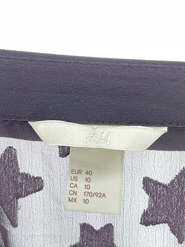 40 Beden çeşitli Renk H&M Gömlek %70 İndirimli.