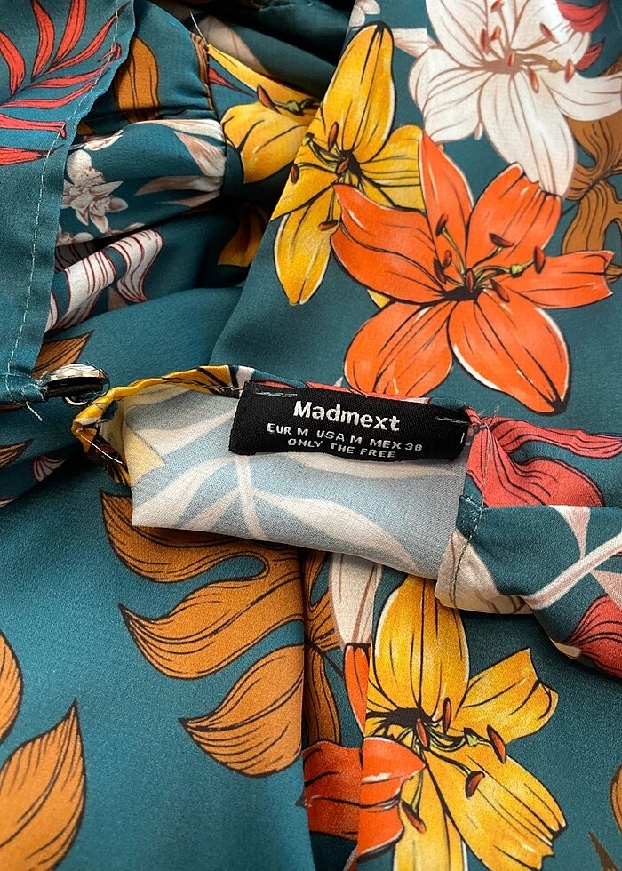 Çiçekli Elbise - Görsel 5