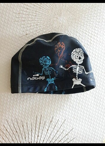 3 urun Bone Sapka Eldiven