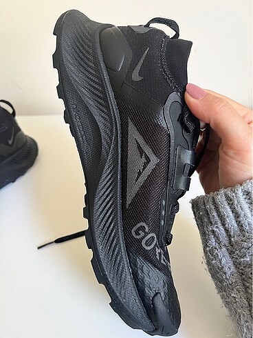 38.5 Beden Nike Goretex spor ayakkabısı