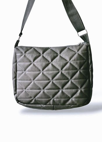 Gri Kapitone Çanta - Görsel 7