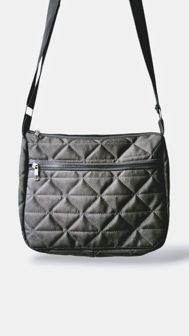 Gri Kapitone Çanta - Görsel 3