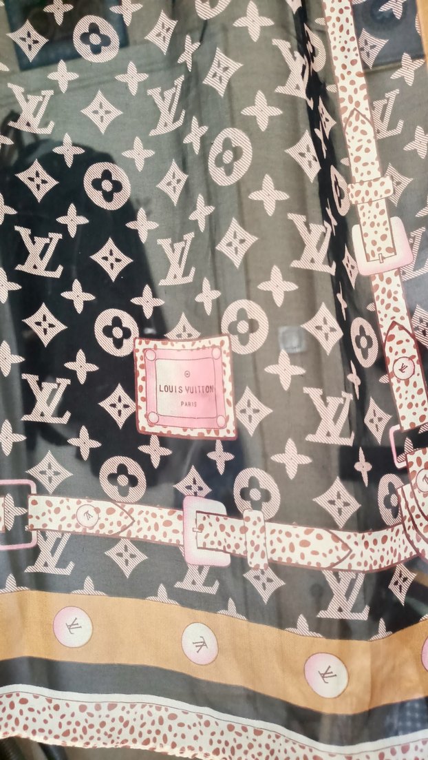 Louis Vuitton Monogram Fular - Görsel 5