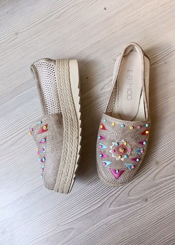 Derimod Boncuk İşlemeli Çok Renkli Dolgu Topuk Espadril - Görsel 7