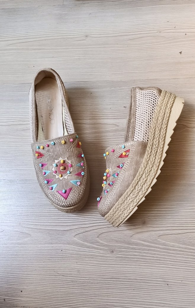 Derimod Boncuk İşlemeli Çok Renkli Dolgu Topuk Espadril - Görsel 2