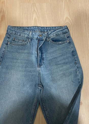 Trendyol & Milla Yandan Yırtmaçlı Mavi Kadın Denim Pantolon