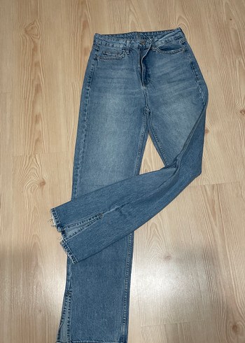 Yandan Yırtmaçlı Mavi Kadın Denim Pantolon