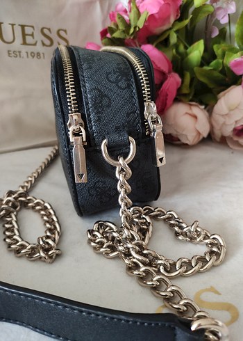 Beden gri Renk Orijinal Guess Çok Şık Askılı Çanta