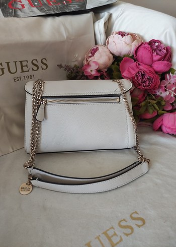 Beden beyaz Renk Zincir Detaylı Beyaz Guess Deri Çanta