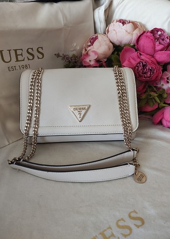 Zincir Detaylı Beyaz Guess Deri Çanta
