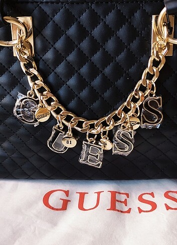 Beden siyah Renk Orijinal Guess Yeni Etiketli Şık Askılı Çanta