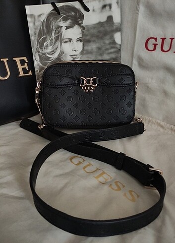Orijinal Guess Çok Şık Yeni Etiketli Askılı Çanta 