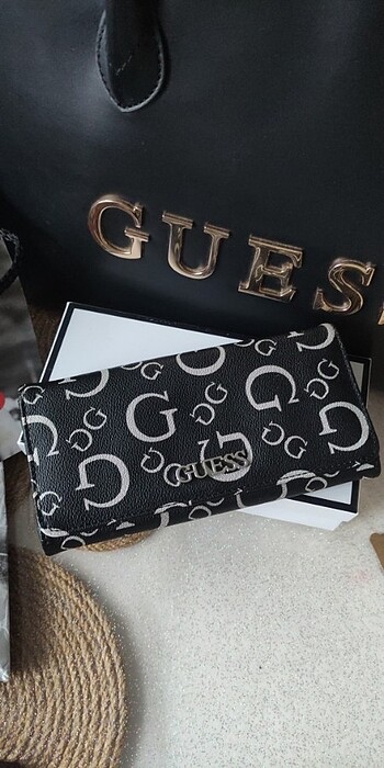 Orijinal Guess Çok Şık İkonik Cüzdan 