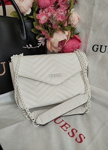 Guess Orijinal Guess Çok Şık Yeni Etiketli Askılı Çanta
