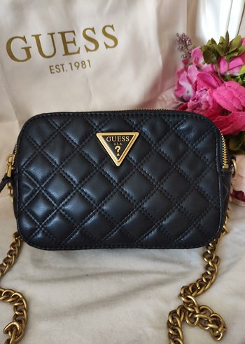 Guess GUESS Siyah Deri Zincirli Kadın Çanta