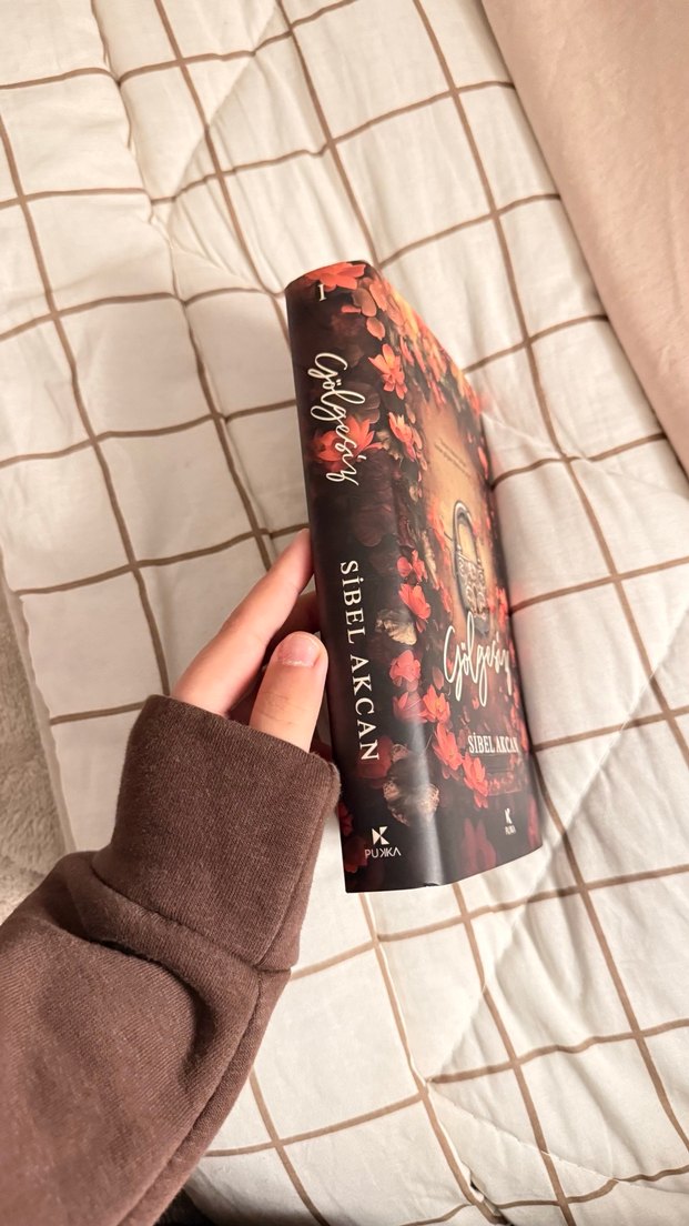 Gölgesiz - Sibel Akcan Roman - Görsel 2