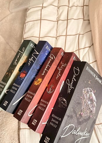 Binnur Şafak Nigiz - İs serisi - Görsel 4