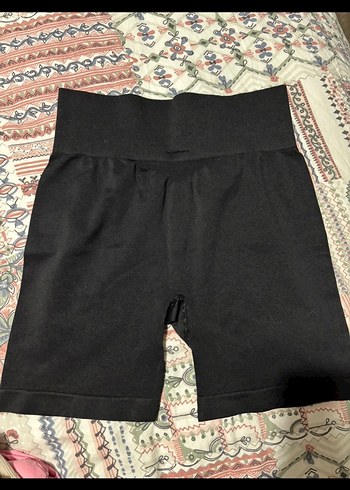 Kadın Siyah Yüksek Bel Mini Şort - Görsel 2