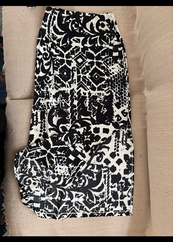 Desenli Siyah Beyaz Kadın takım - Görsel 3