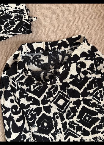 Desenli Siyah Beyaz Kadın takım - Görsel 4