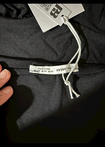 Siyah V Yaka Kadın Atlet - Görsel 3