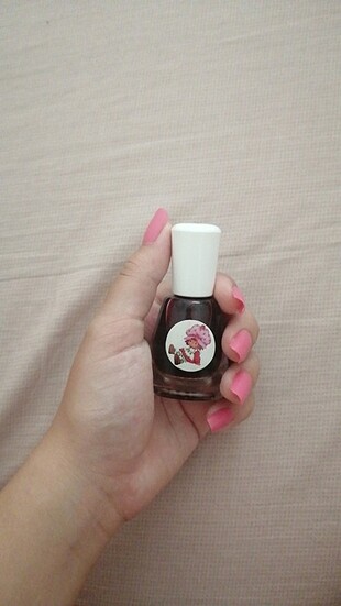 likebabeauty çağla kenanoğlu strawberry shortcake pembe tint