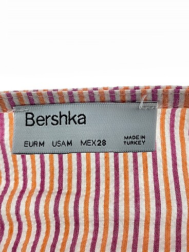 m Beden çeşitli Renk Bershka Bluz %70 İndirimli.