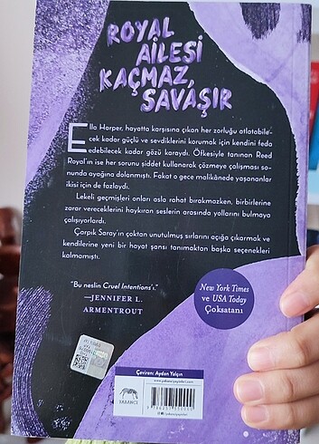  Çarpık Saray Erin Watt