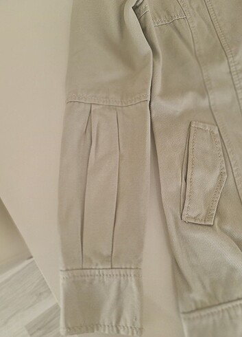 m Beden Stradivarius trenckot/cekwt