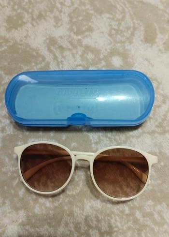 Parlak Mavi Gözlük Kutusu - Görsel 2