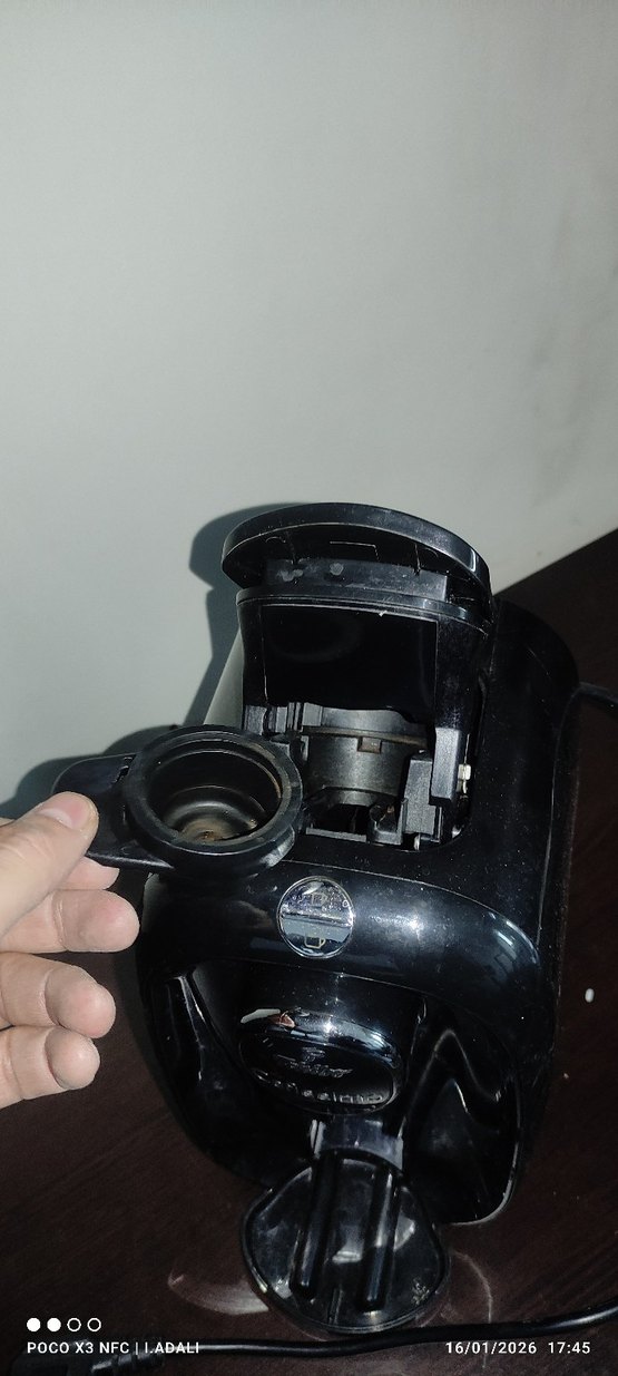 Arızalı Tchibo Cafissimo Siyah Kahve Makinesi - Görsel 5