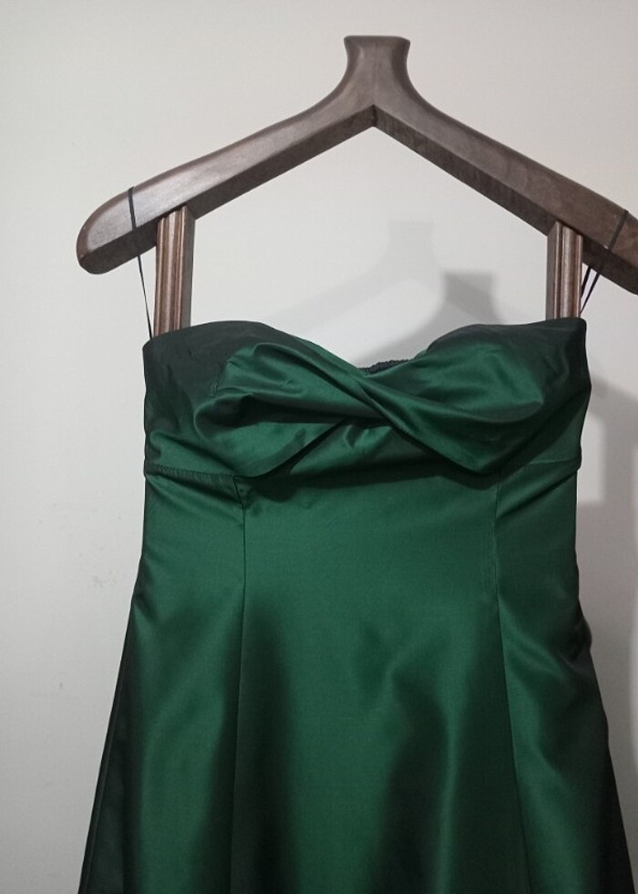 ZARA nınşık bir Abiye elbisesi - Görsel 2