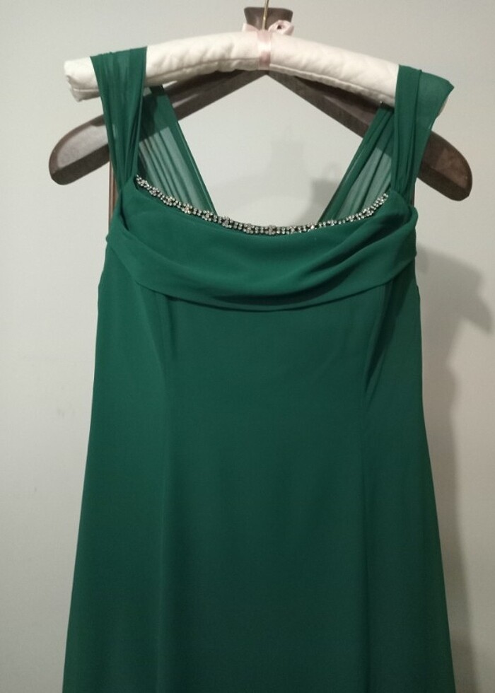 Rahat şık bir Abiye Elbise - Görsel 2