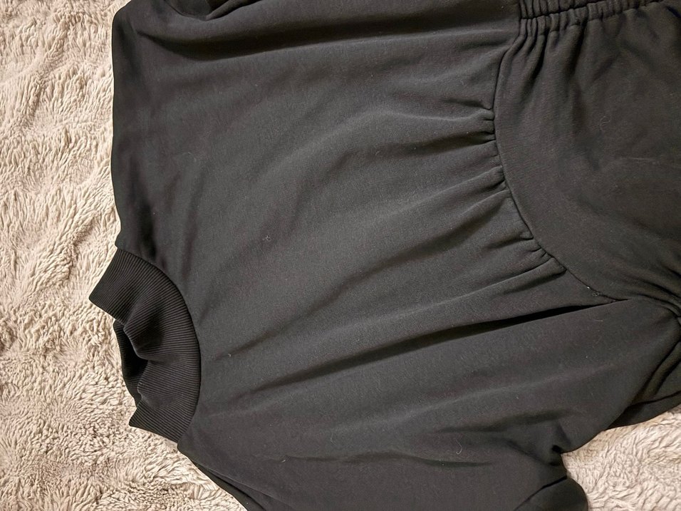 Siyah Büzgülü Yüksek Yakalı Triko Elbise - Görsel 2