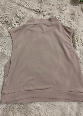 Bej Yüksek Yaka Kolsuz - Görsel 3